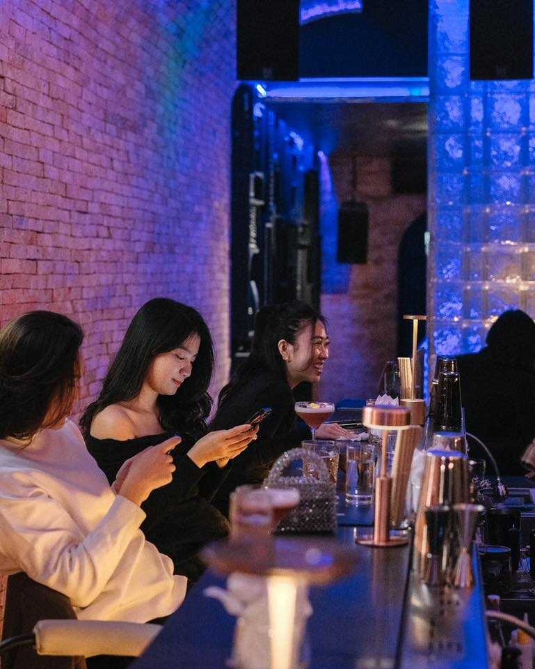 Parallel Cocktail Bar