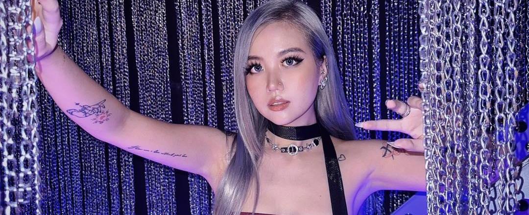 Parallel Cocktail Bar - A Secret Haven of Multiverse Fusion