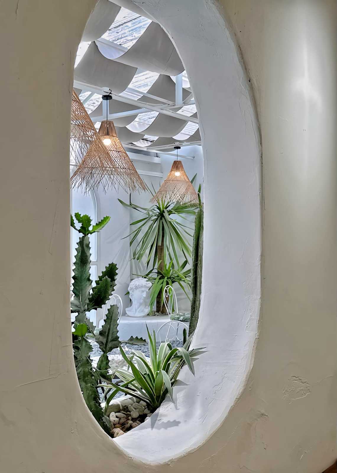 Photo by Linh Chi Bùi(instagram Chidicafe)